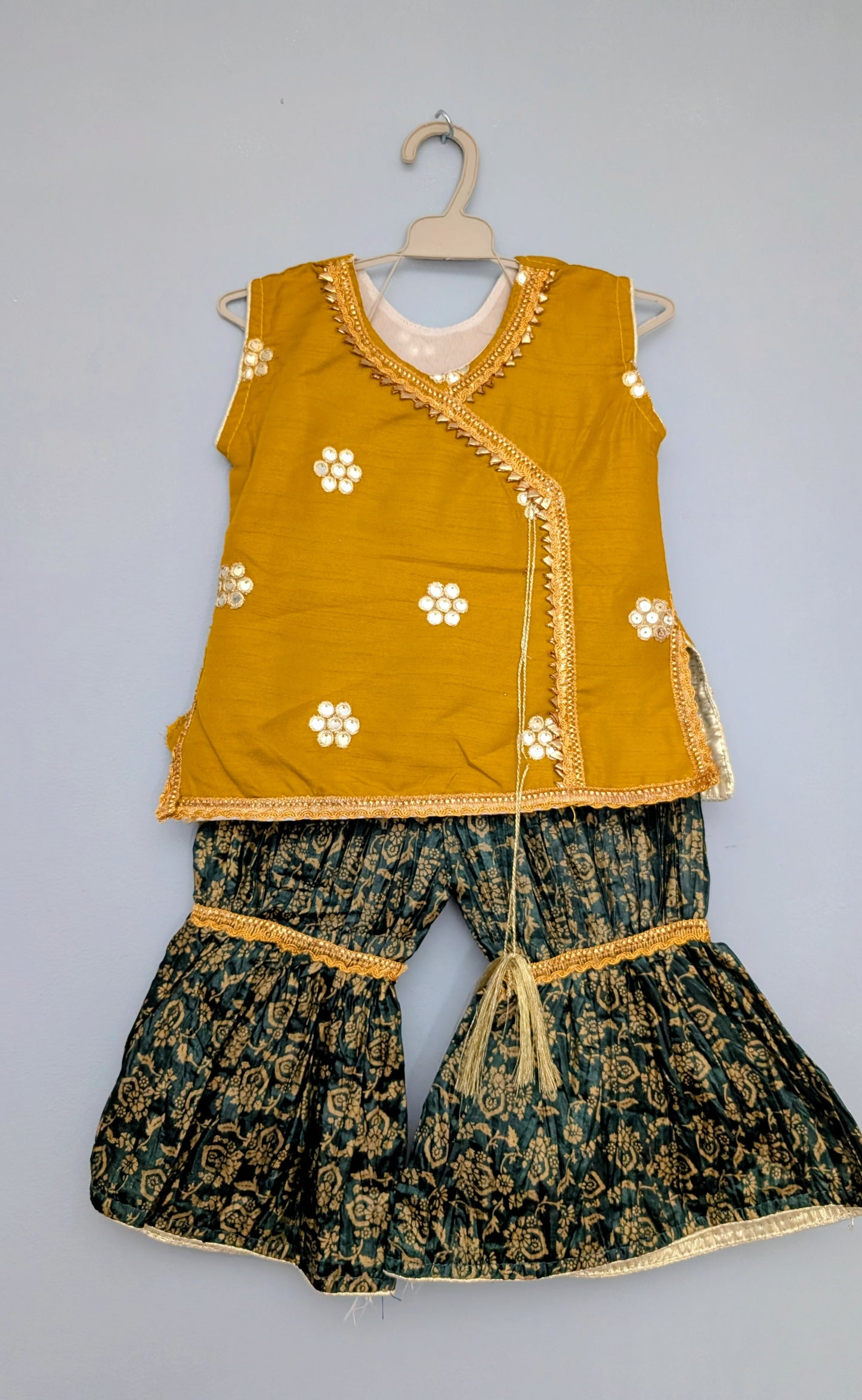 Girls mustard and dark green contrast crushed gharara set (sleeves included but not attached)
