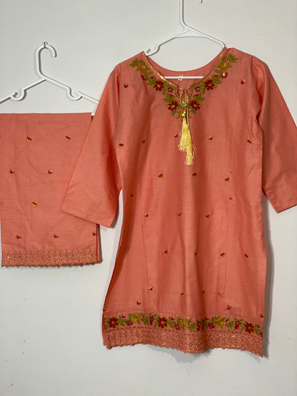 Girls peach doria cotton embroided kurta with flapper style embroided trouser