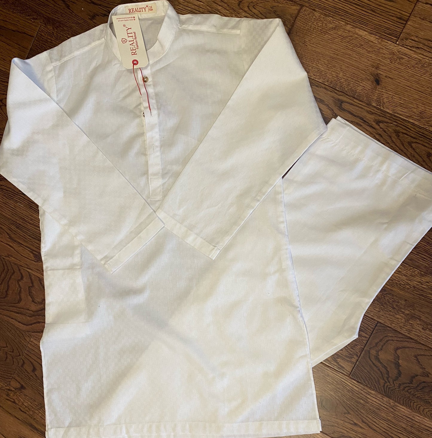 White pattern kurta pyjama