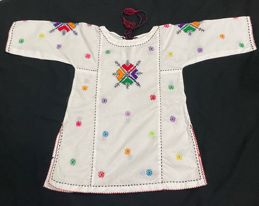 Beautiful white kurta pyjama with traditional Pakistani hand embroidery(Baluchi Kerhai)c