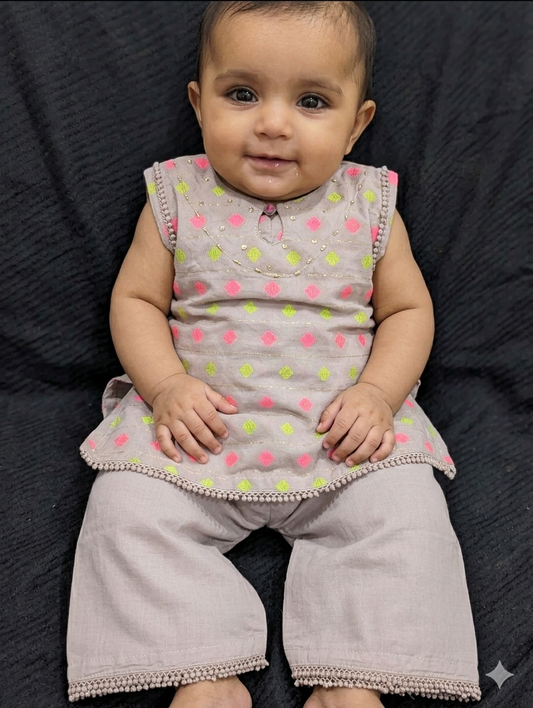 Infant lawn sleeveless  tunic kurta  and matching wide-leg trousers with pink and lime green diamond patterns