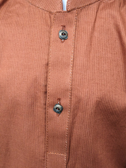 Boys brown self print cotton kurta with white pyajama